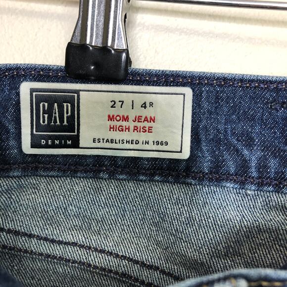 Gap Mom Jeans High Rise Medium Blue Light Distressing Tapered Loose Fit 4 27 - Picture 4 of 8